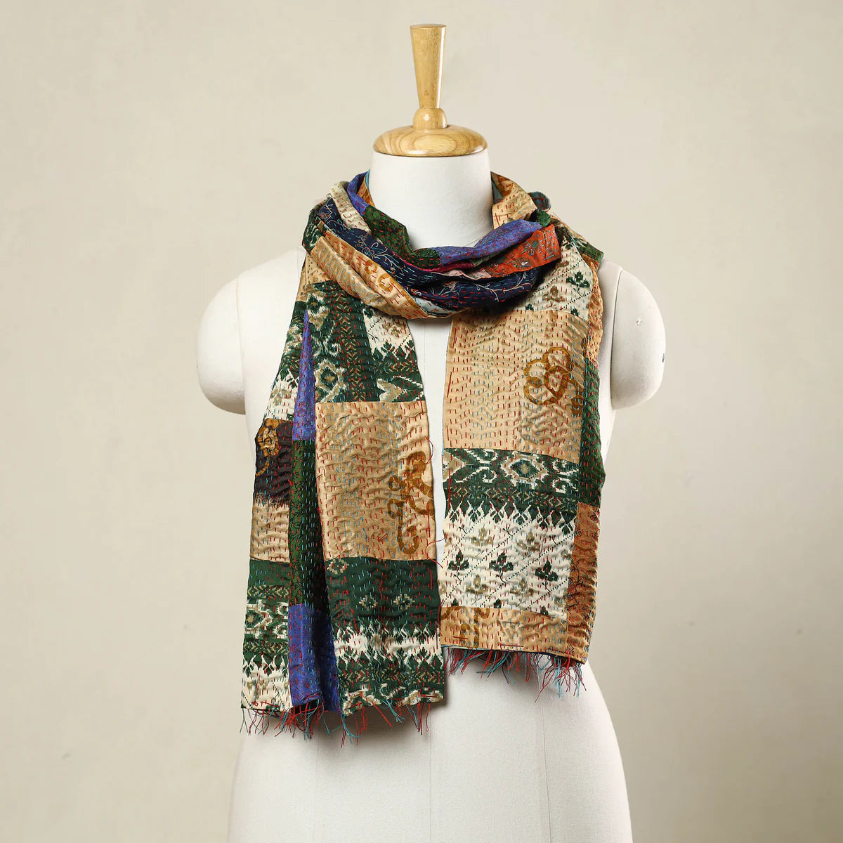 Bengal Kantha Embroidery Patchwork Reversible Silk Stole 38