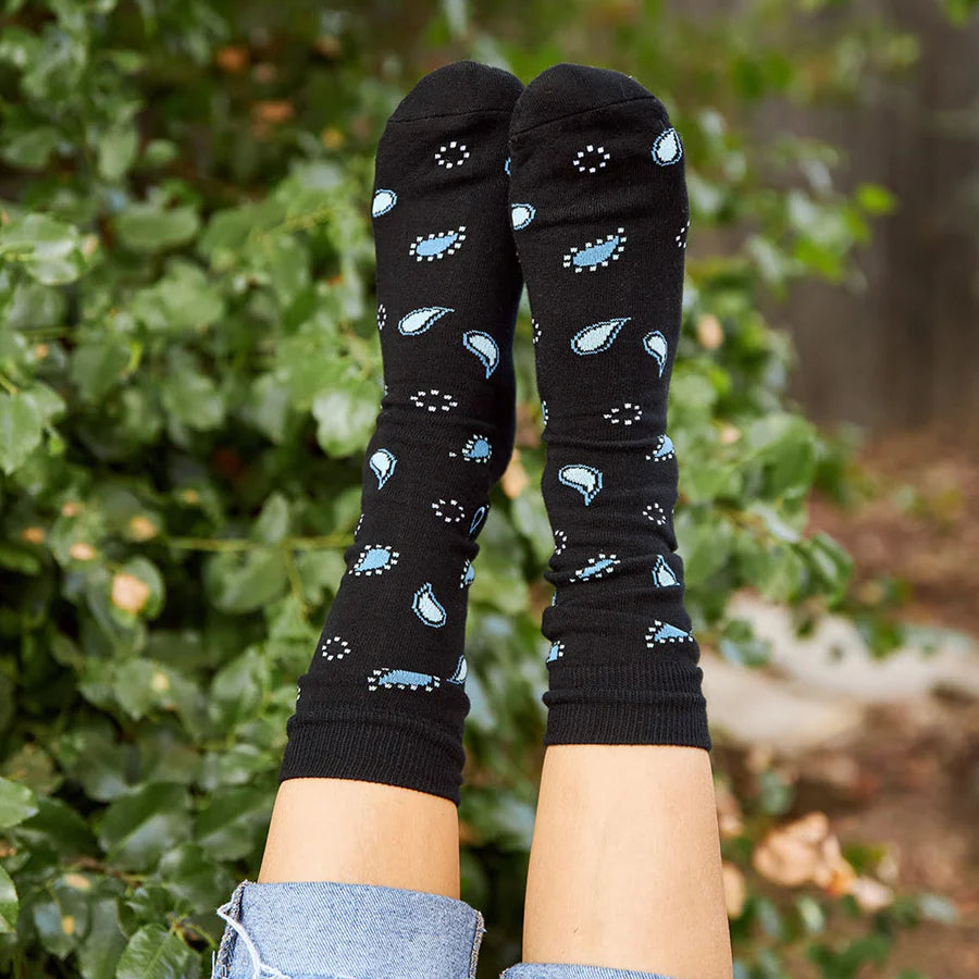 Socks that Give Water-Paisley